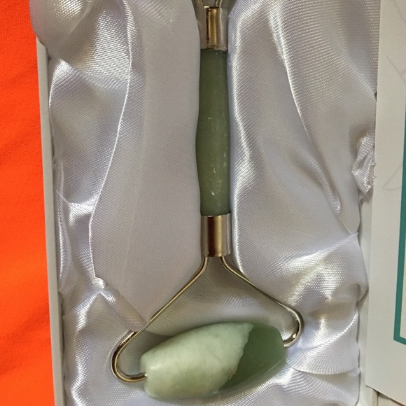 Radiant Jade roller for a face new - Picture 4 of 6